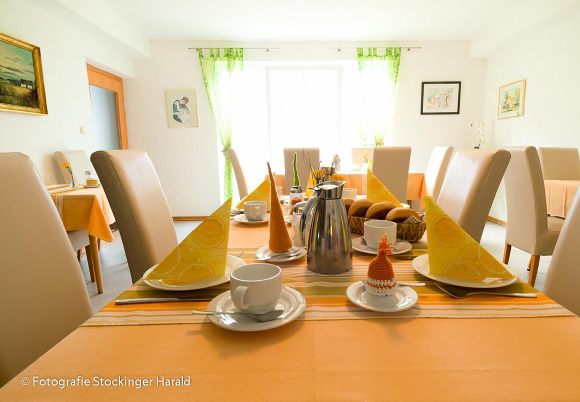Gaestehaus Ringbauer โพเดอร์สดอร์ฟ อัม ซี ภายนอก รูปภาพ